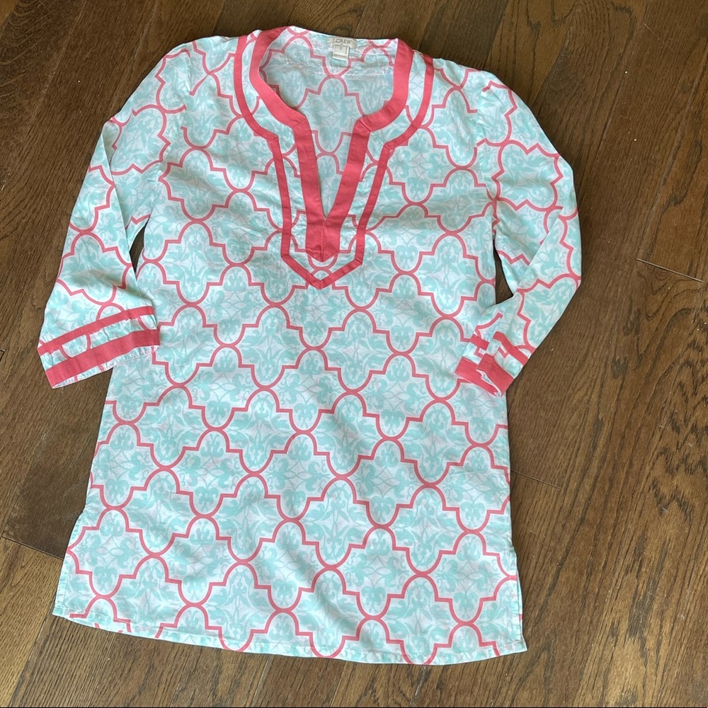 SALE!! Lightweight tunic top by J Crew, size S. Perfect swimsuit cover up! EUC